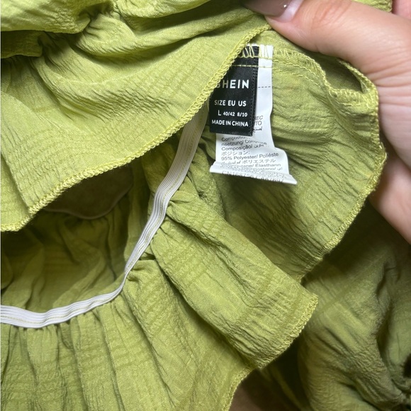 Green off the shoulder - Picture 2 of 2